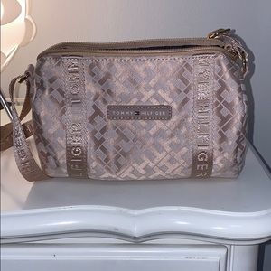 Tommy Hilfiger Handbag